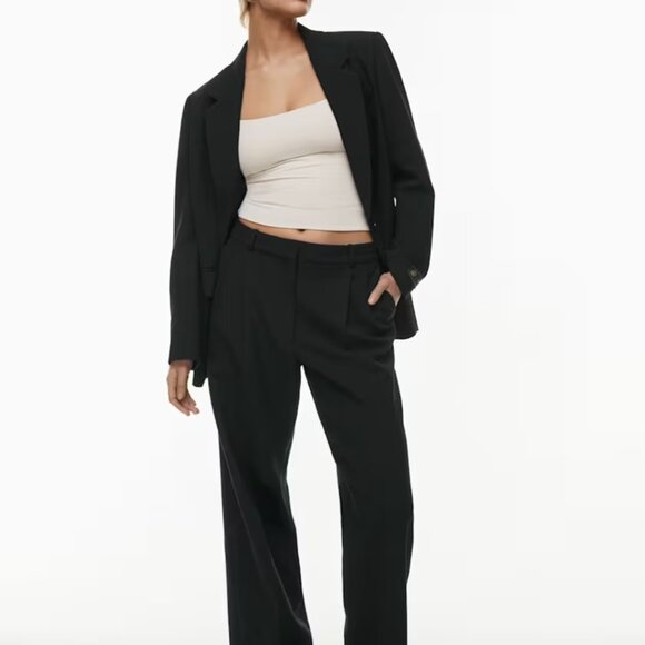 NWT Aritzia CONTOUR Squareneck Short Sleeve Light Birch S - Picture 4 of 10